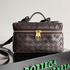 Bottega Veneta Bang Bang Vanity Case Bag with Detachable Strap Intreccio Calfskin Coffee